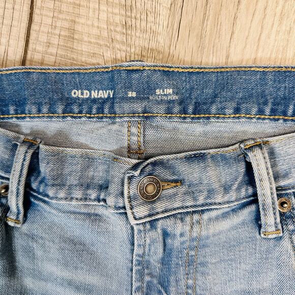 Old Navy Light Wash Destructed Slim Fit Jean Shorts Mens 38 High Rise Distressed - Picture 4 of 8